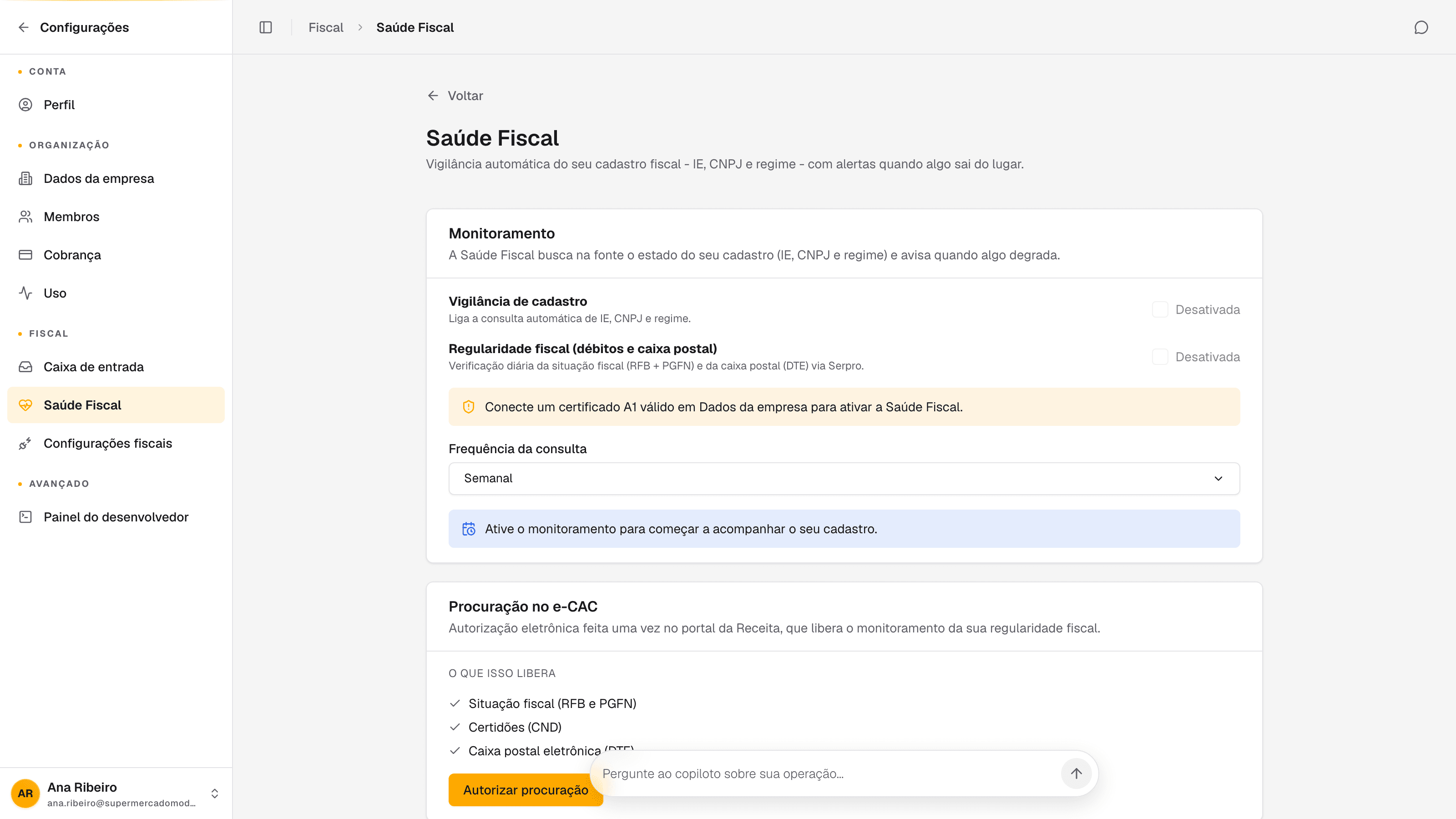 tela de configuração da Saúde Fiscal com o cartão Monitoramento, a frequência da consulta e os alertas por e-mail